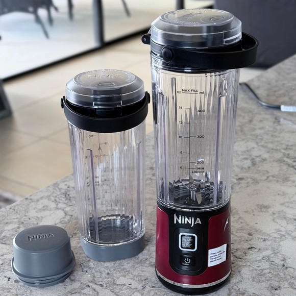 Ninja Blast Portable Blender in Vibrant Pink - Picture 2 of 8